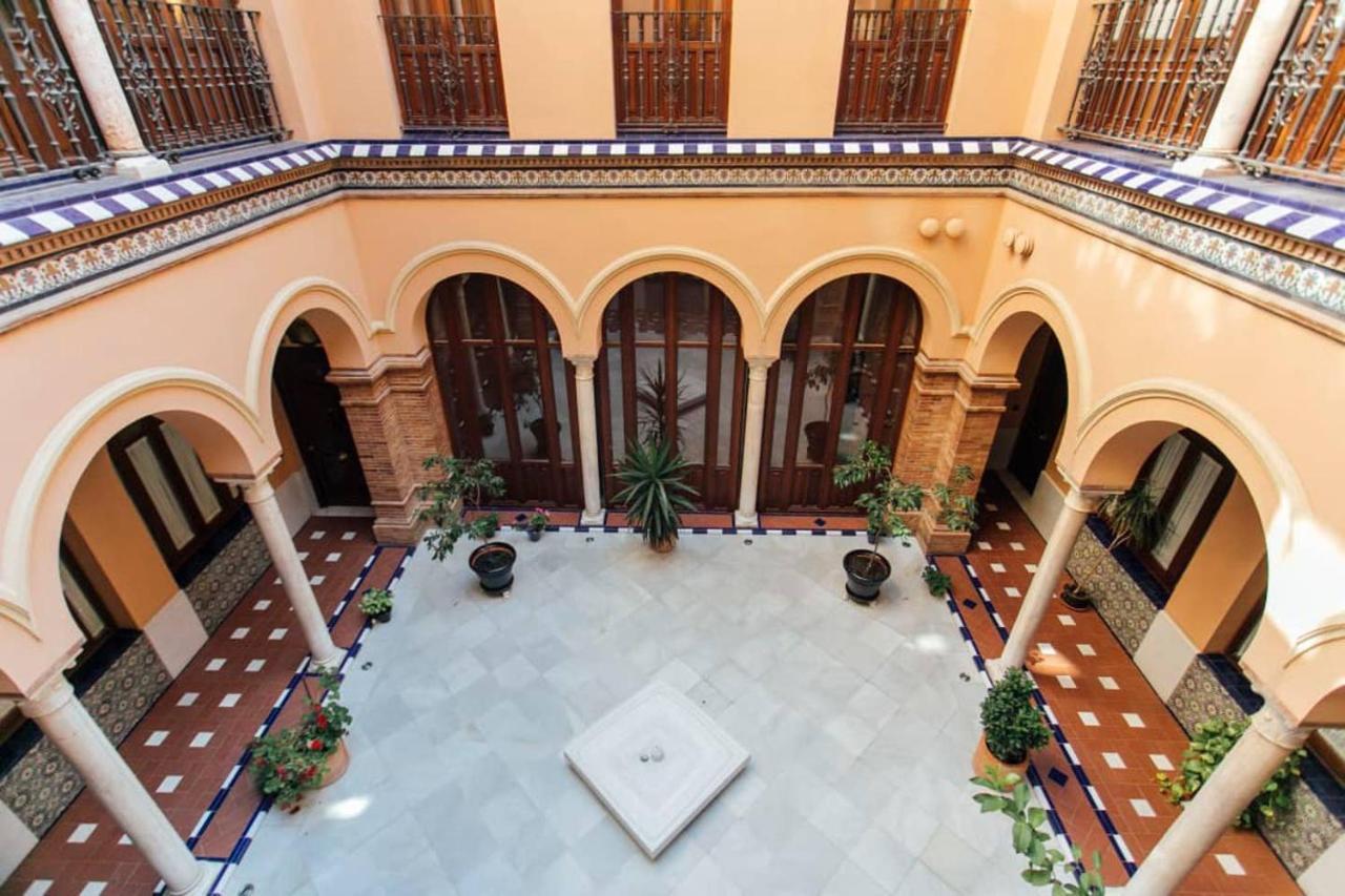 New With Height- 2bd 1bth- Pajaritos Appartement Séville