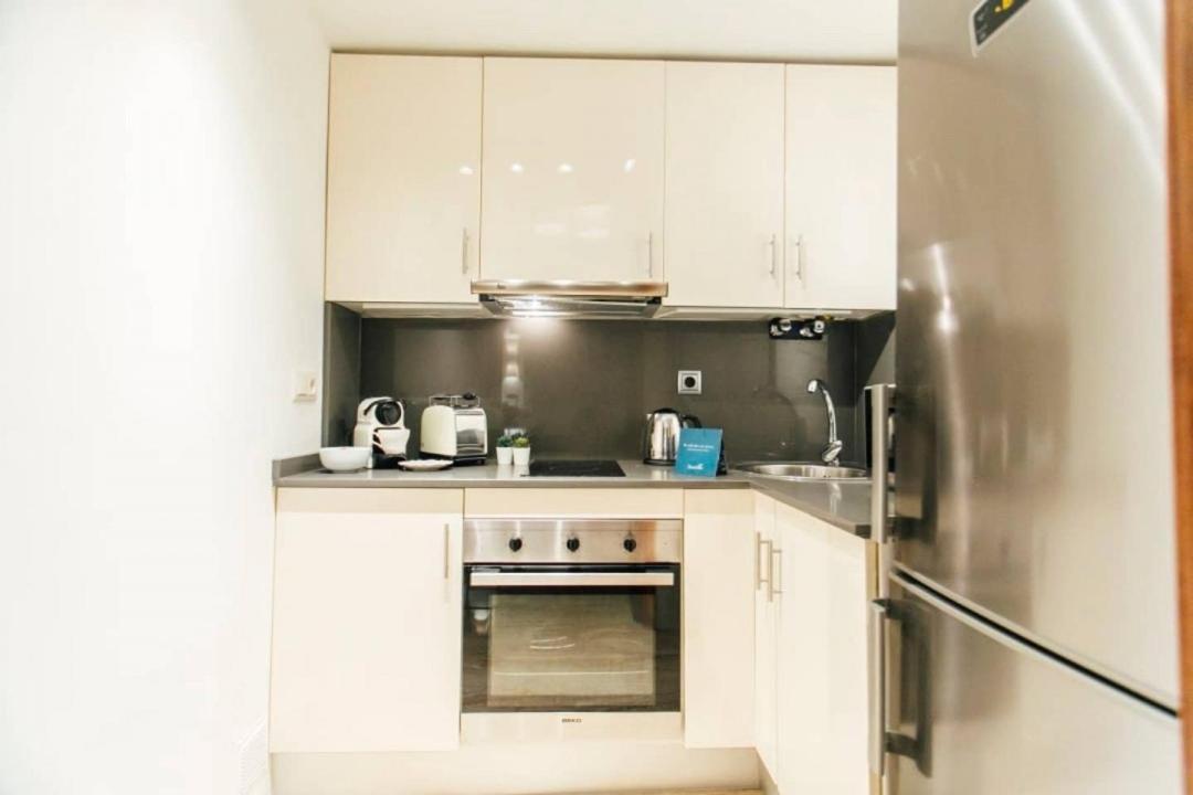 Appartement New With Height- 2bd 1bth- Pajaritos Séville